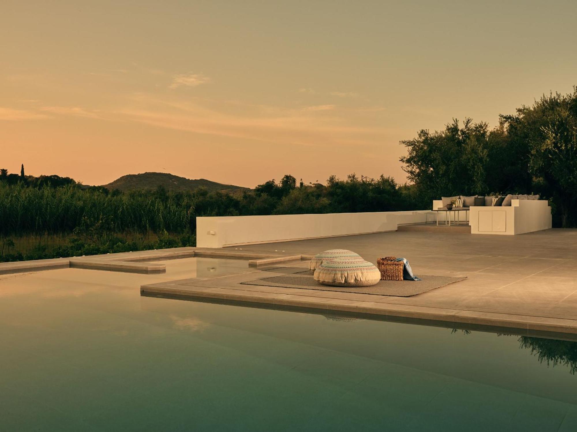 Drallos Luxury Villa Alykanas  Buitenkant foto